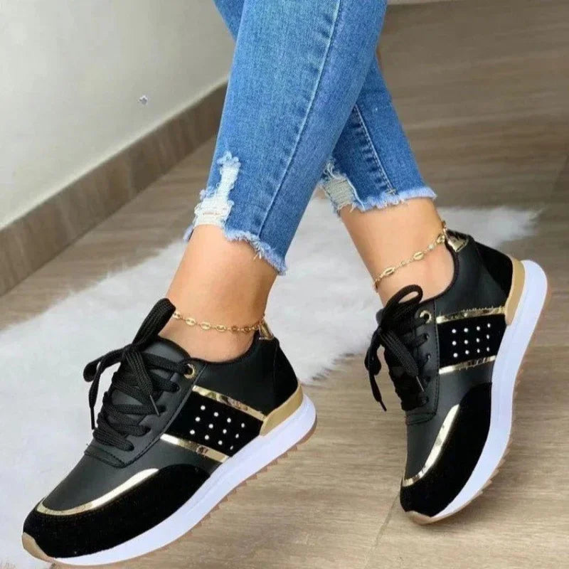 Casual sneakers with comfortable, breathable platform with laces.