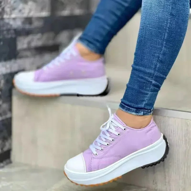 Flat sneakers with laces in various colors for Women