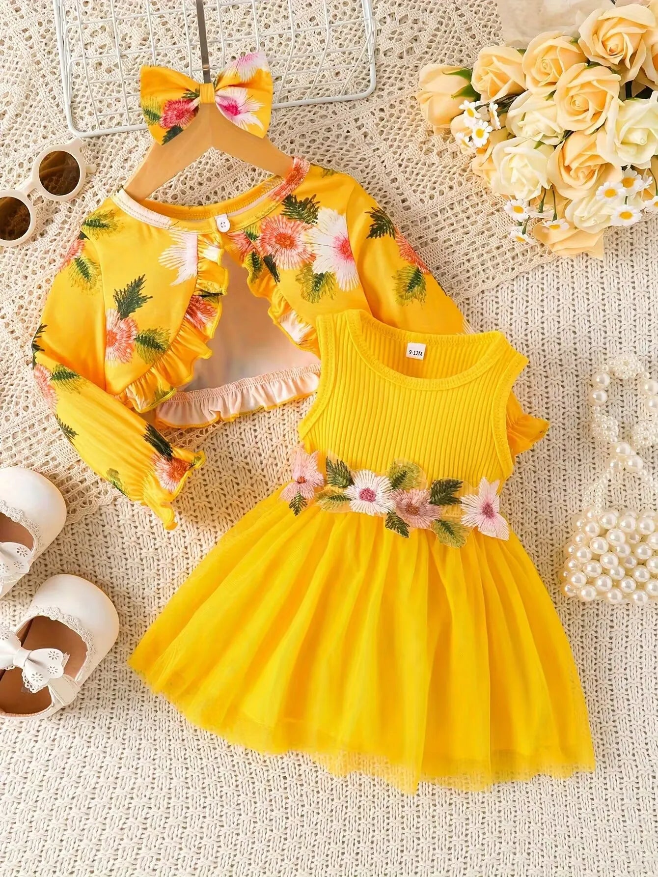 New Baby Girl Spring and Autumn Style Sleeveless Waist Flower Design Spliced Dress+Small Coat