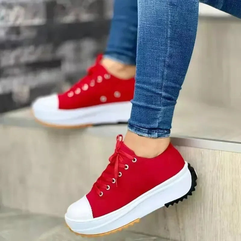 Flat sneakers with laces in various colors for Women